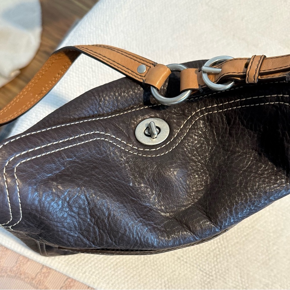 Coach Dark Brown Pebbled Leather Shoulder Bag with Tan Leather Strap - Picture 4 of 6